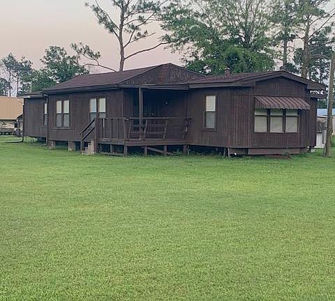 5th image of 613 N Pine Meadows Dr