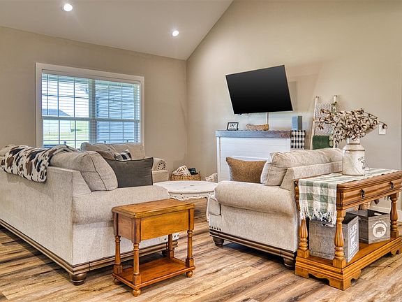 3rd image of 1458 Taylor Barrow Rd