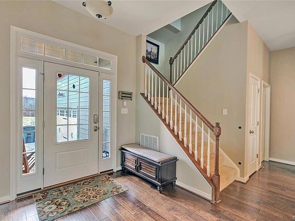 5th image of 3393 Manor Oaks Dr