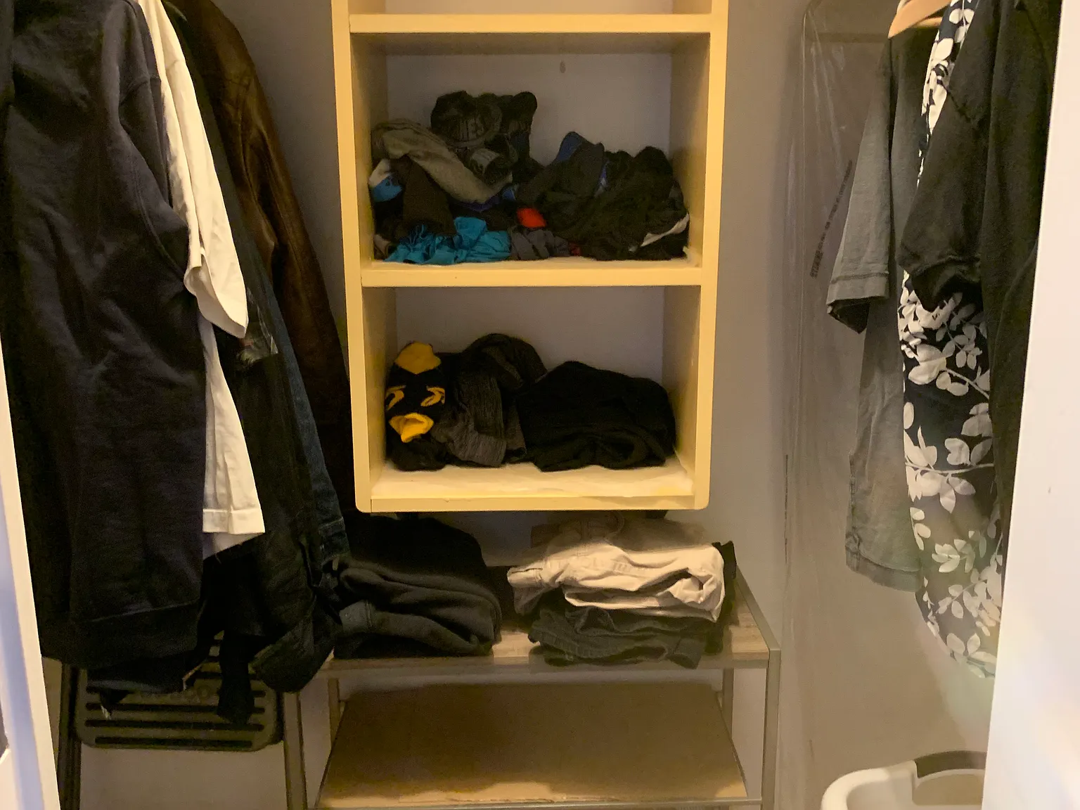 2 bed, 1000 sqft, $2,200 — Photo 4