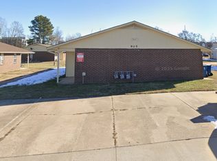 905 SE G St APT A, Bentonville, AR 72712