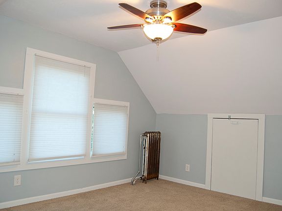 3rd image of 1067 Jessie St #2