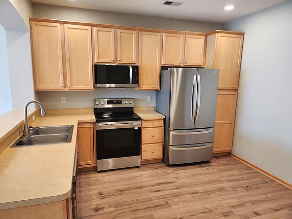 5th image of 13800 53rd Ave N APT 13