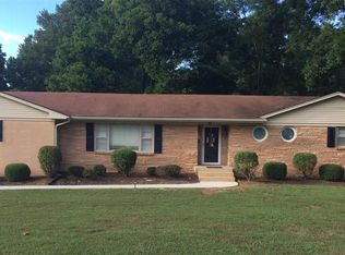 302 E Peach St, Martin, TN 38237