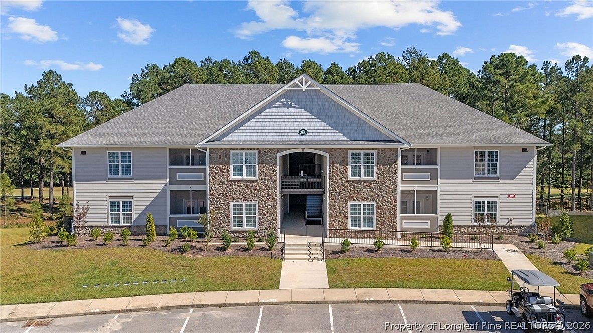 260 Gallery Dr #101 — Anderson Creek Golf Club