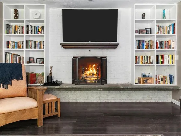 715 Middle Rd, East Greenwich, RI 02818