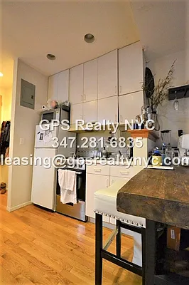 Rented by GPS Realty NYC | media 18