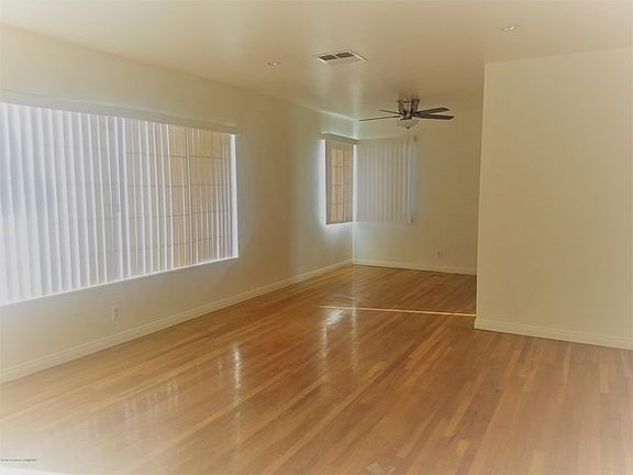 livingrm2