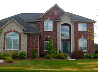 47478 Valancia Cir, Novi, MI 48374