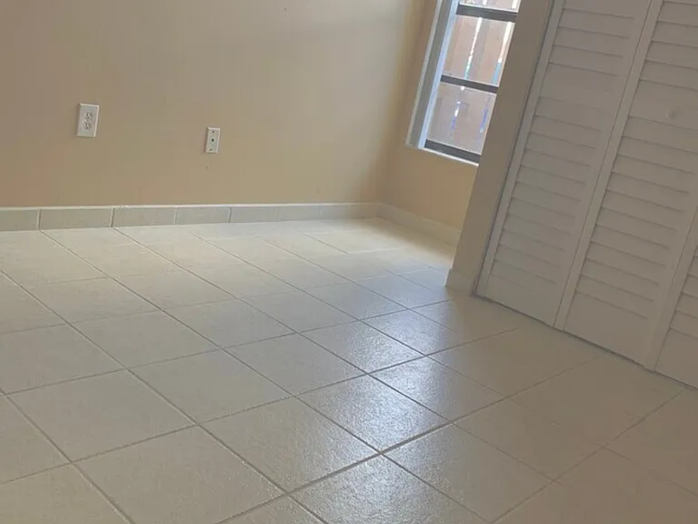 13566 SW 11th Ln — Photo 25