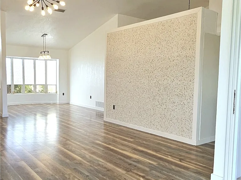 460 Rotonda Cir — Photo 26
