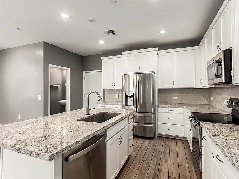 1849 E Chelsea Ln #101 — Photo 4