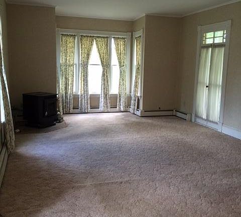 4th image of 57 Mount Hope Ave
