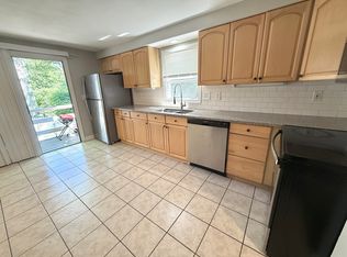 73 Indiana Ave #A, Providence, RI 02905