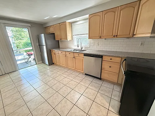 73 Indiana Ave #A Photo 1 73 Indiana Ave #A Photo 1