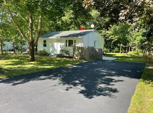 61 Whittle St, Groton, CT 06355