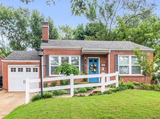 2840 Manderly Dr, Saint Louis, MO 63144