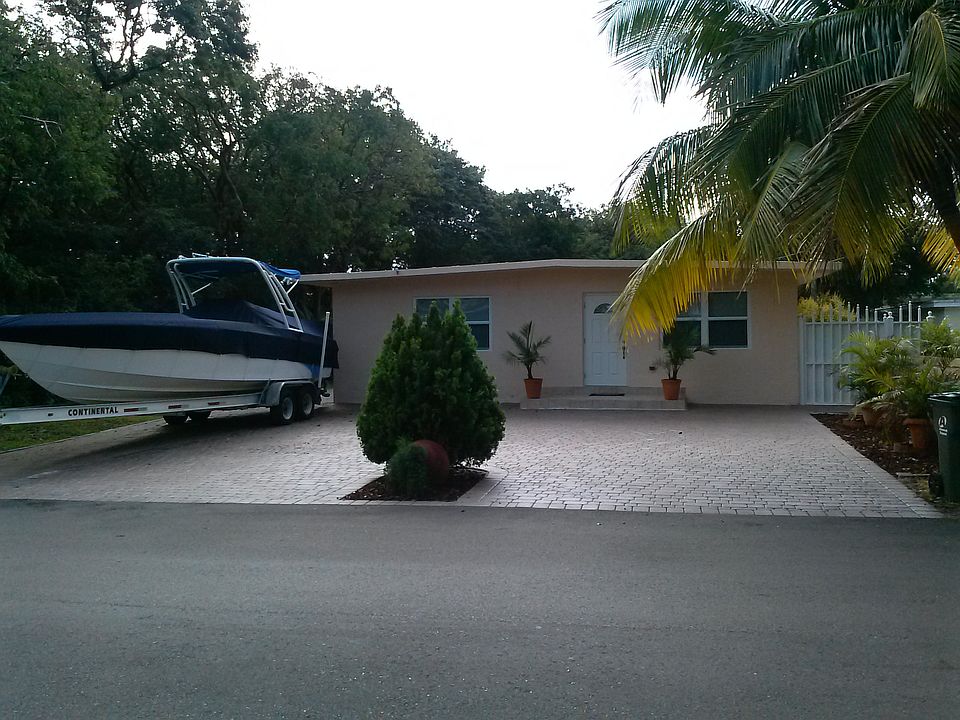 1st image of 174 Pearl Ave