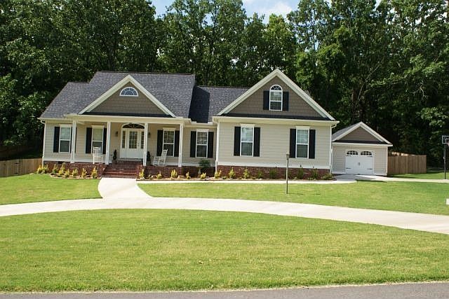 1st image of 2509 Valley Dr