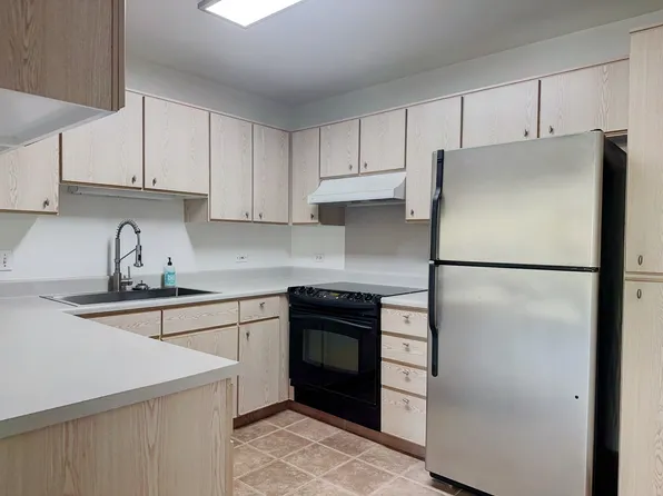 94-530 Kupuohi St APT 102, Waipahu, HI 96797