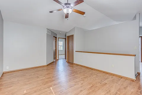 1008 E Karla Ct — Photo 4