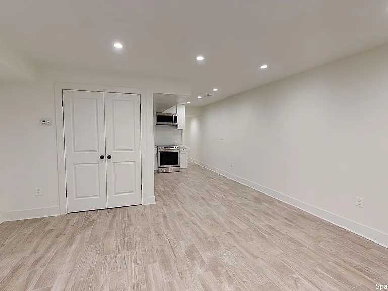 1452 Fairmont St NW #BASEMENT — Photo 8