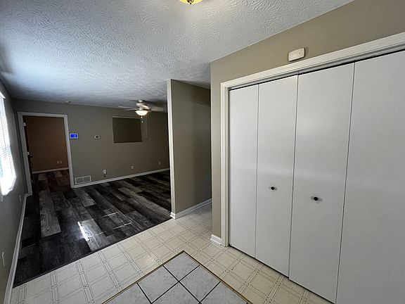 5th image of 1711 Baird St