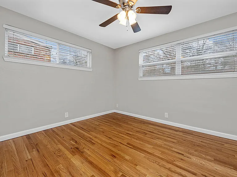 10132 Manchester Rd #B — Photo 7