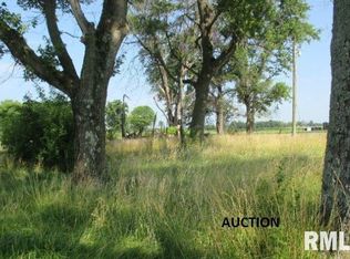 12019 Denver Ln, Saint Francisville, IL 62460
