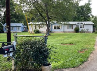 127 Cherokee Dr, Jackson, GA 30233