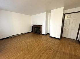 4501 Boardwalk Dr