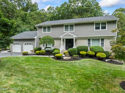 11 Churchill Court, Morganville, NJ, 07751