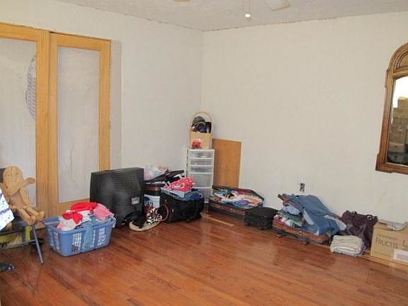 2nd image of 1601 S 10th St