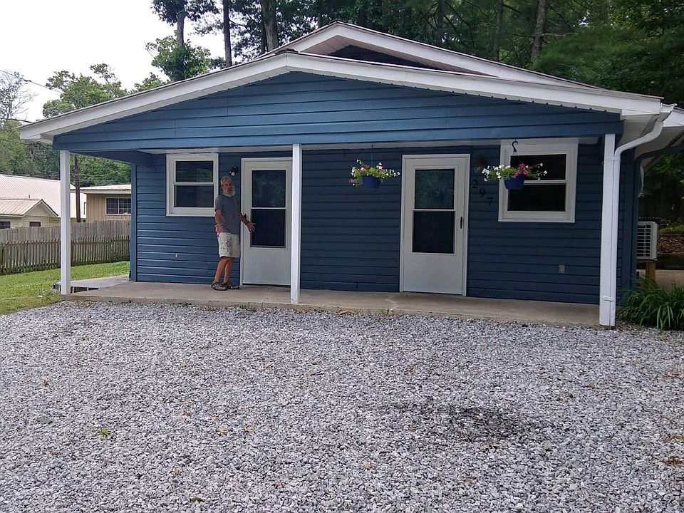1st image of 297 Cosmos Dr APT B