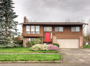 630 Harmony Ln, Enumclaw, WA 98022