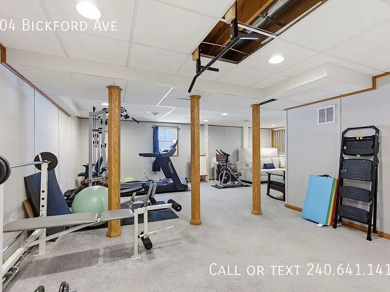 504 Bickford Ave — Photo 30