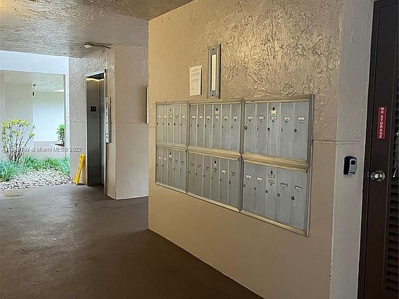 3rd image of 1931 Sabal Palm Dr APT 204