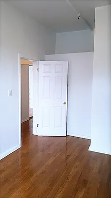 Rented by Nest Seekers International | media 12