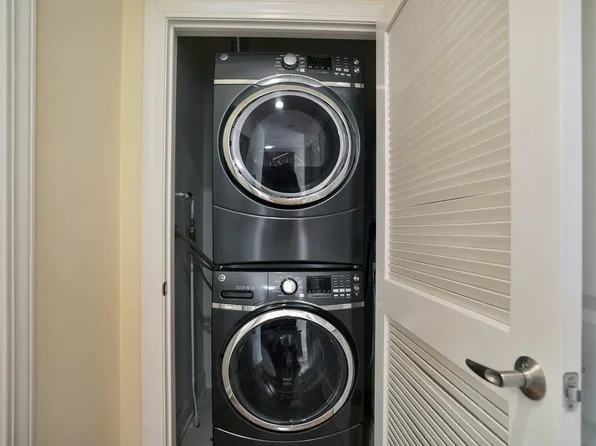 20 Avenue At Port Imperial image 25 of 45