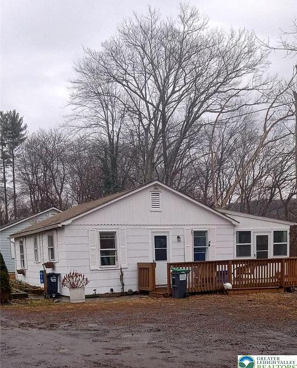 1st image of 618 McCabe Ln