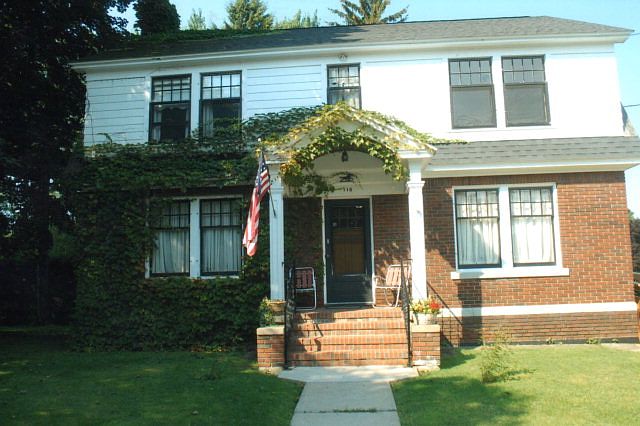 1st image of 110 Park St