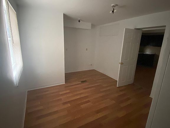 3rd image of 4154 W 31st St