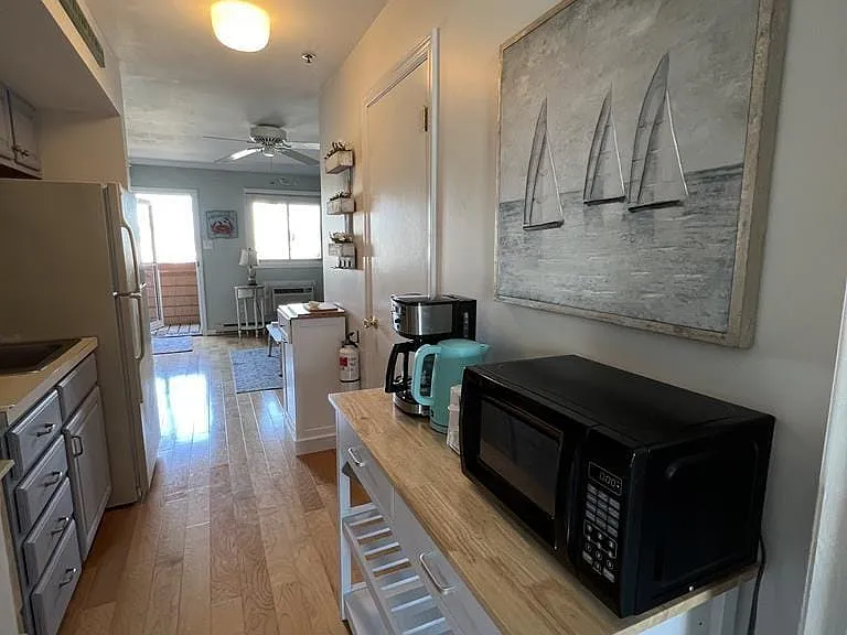 330 42nd St S #B15 — Photo 11