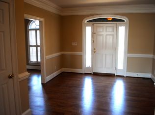 4002 Dare Ct, Greensboro, NC 27407