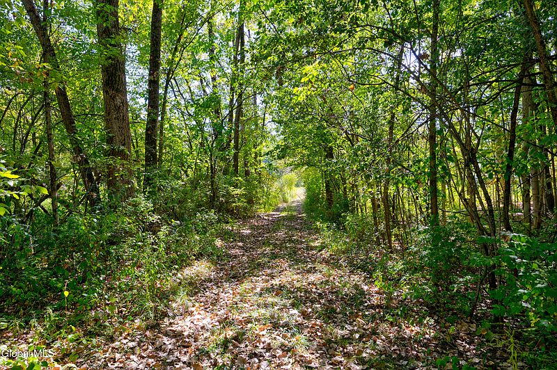 4th image of 140 Ruckytucks Road