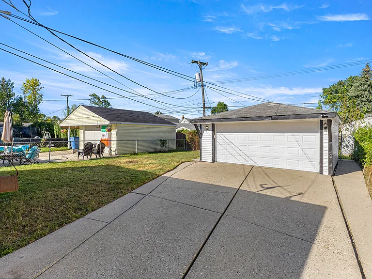 4638 Gertrude St — Photo 28