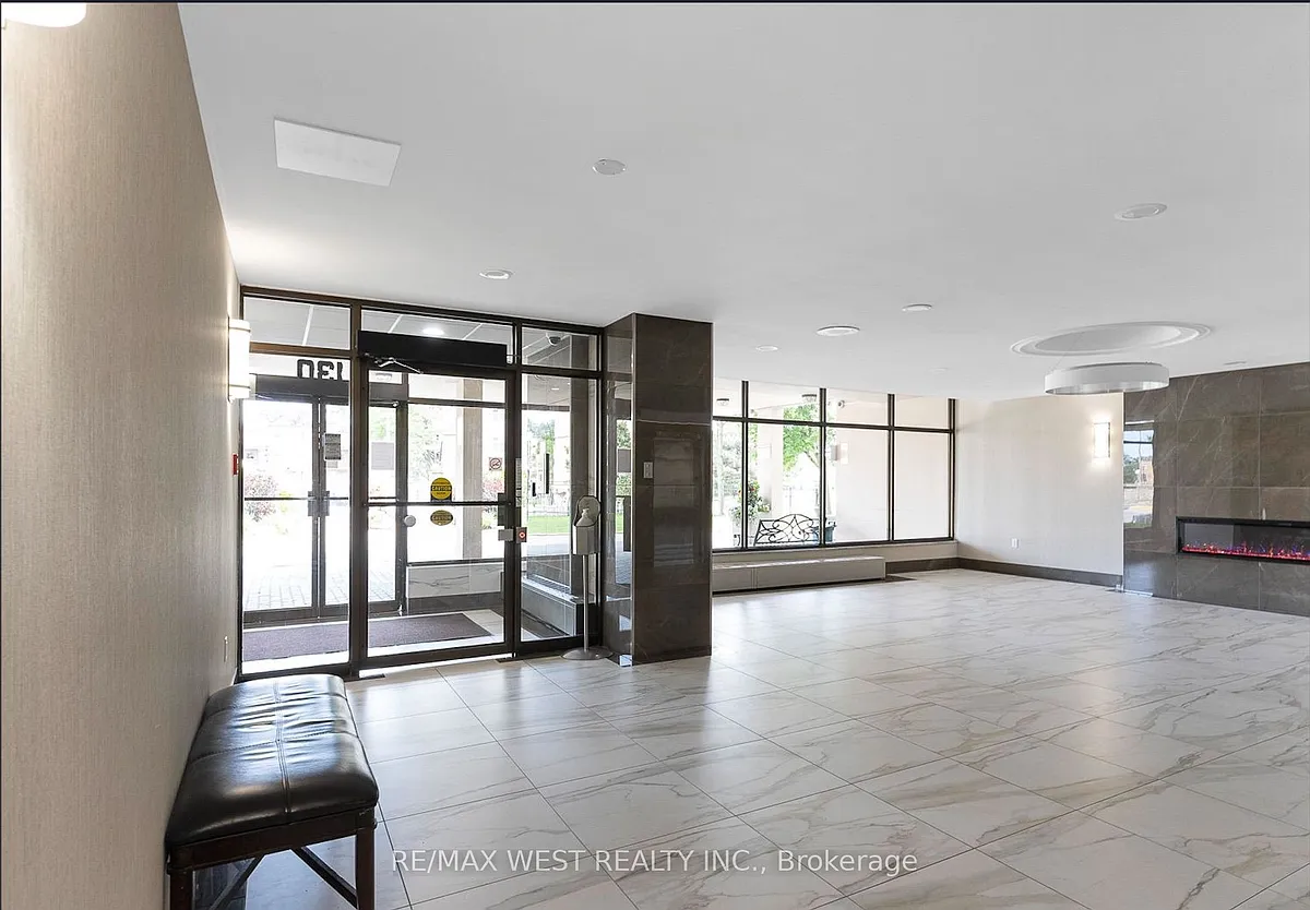 Building Photo - 130 Neptune Dr #202