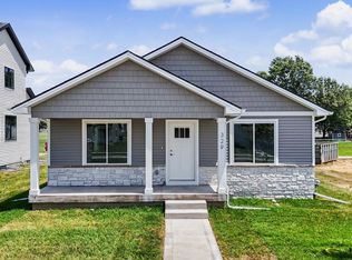 329 Veterans Blvd, Knoxville, IA 50138