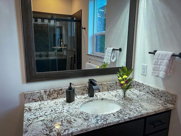 472 E Alder Dr — Photo 16