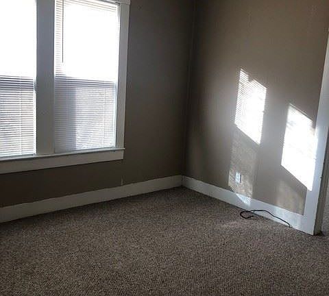 4th image of 2352 Avenue C